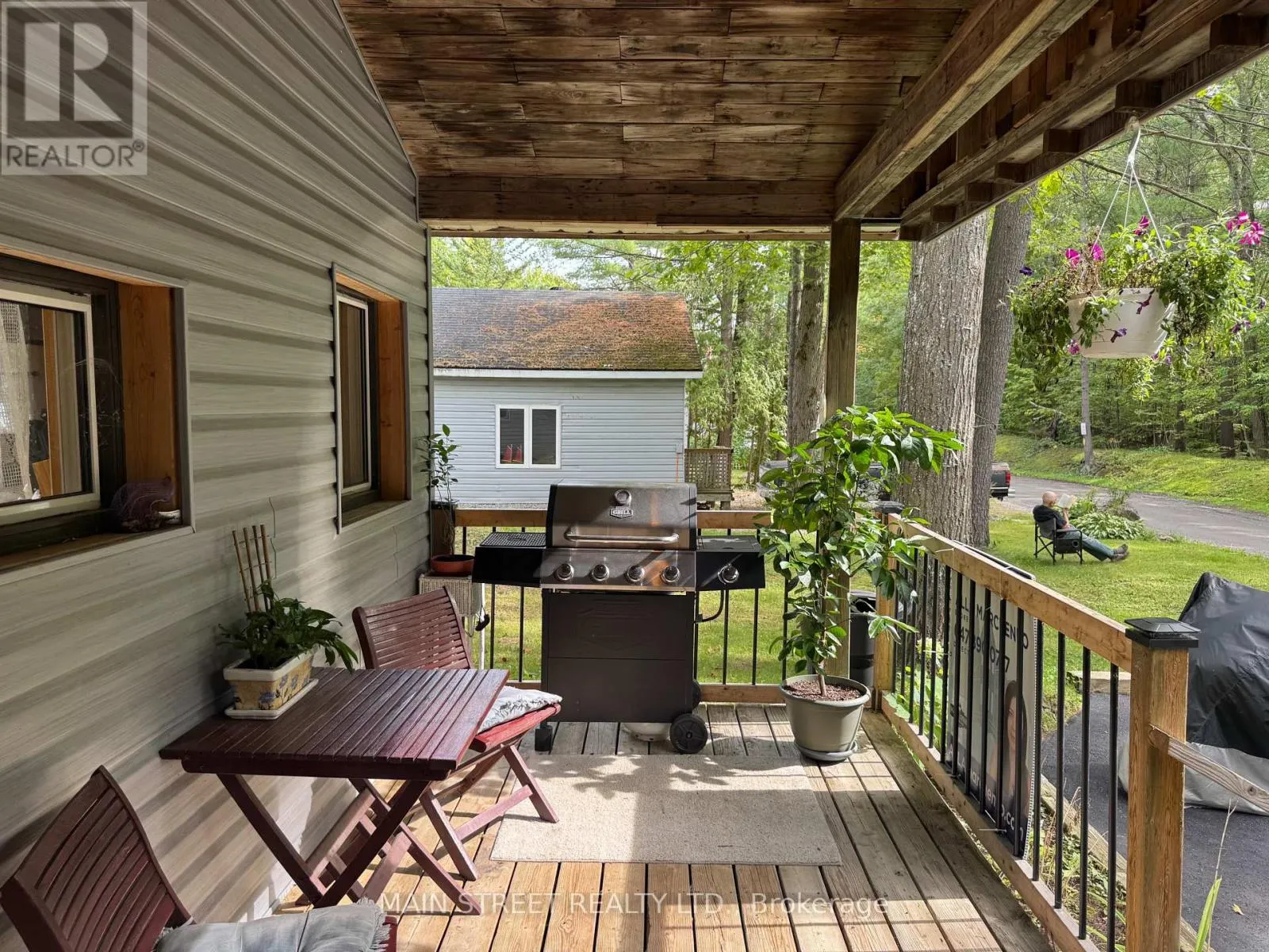 21 - 1007 RACOON ROAD