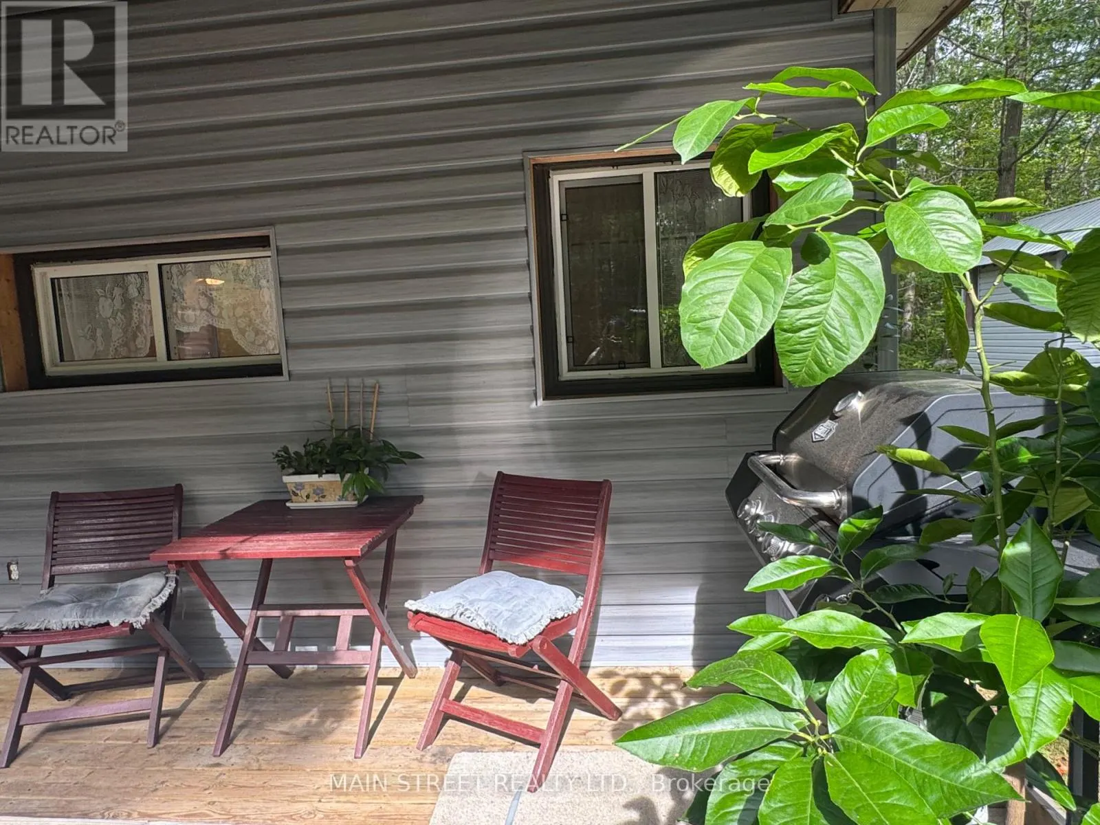 21 - 1007 RACOON ROAD
