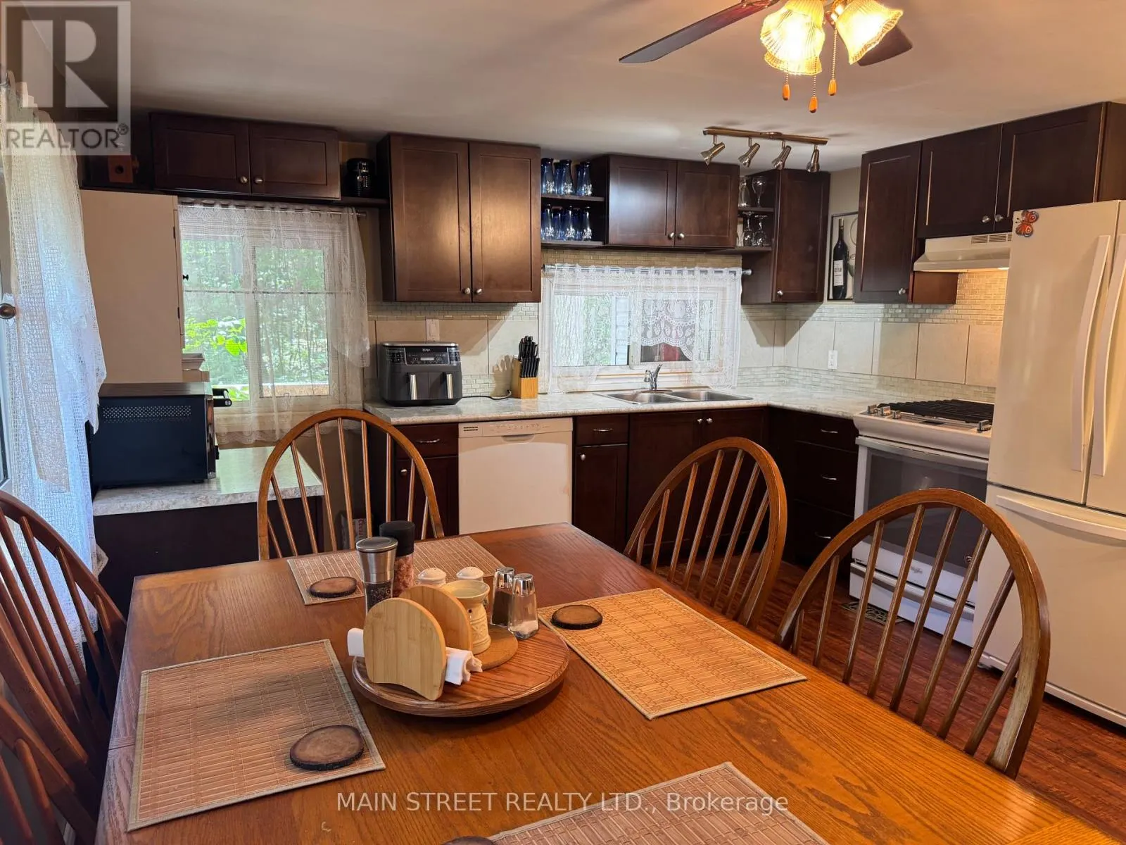 21 - 1007 RACOON ROAD