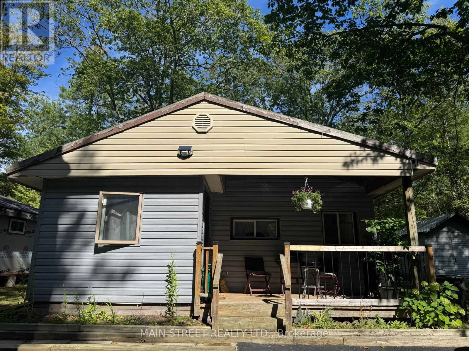 21 - 1007 RACOON ROAD