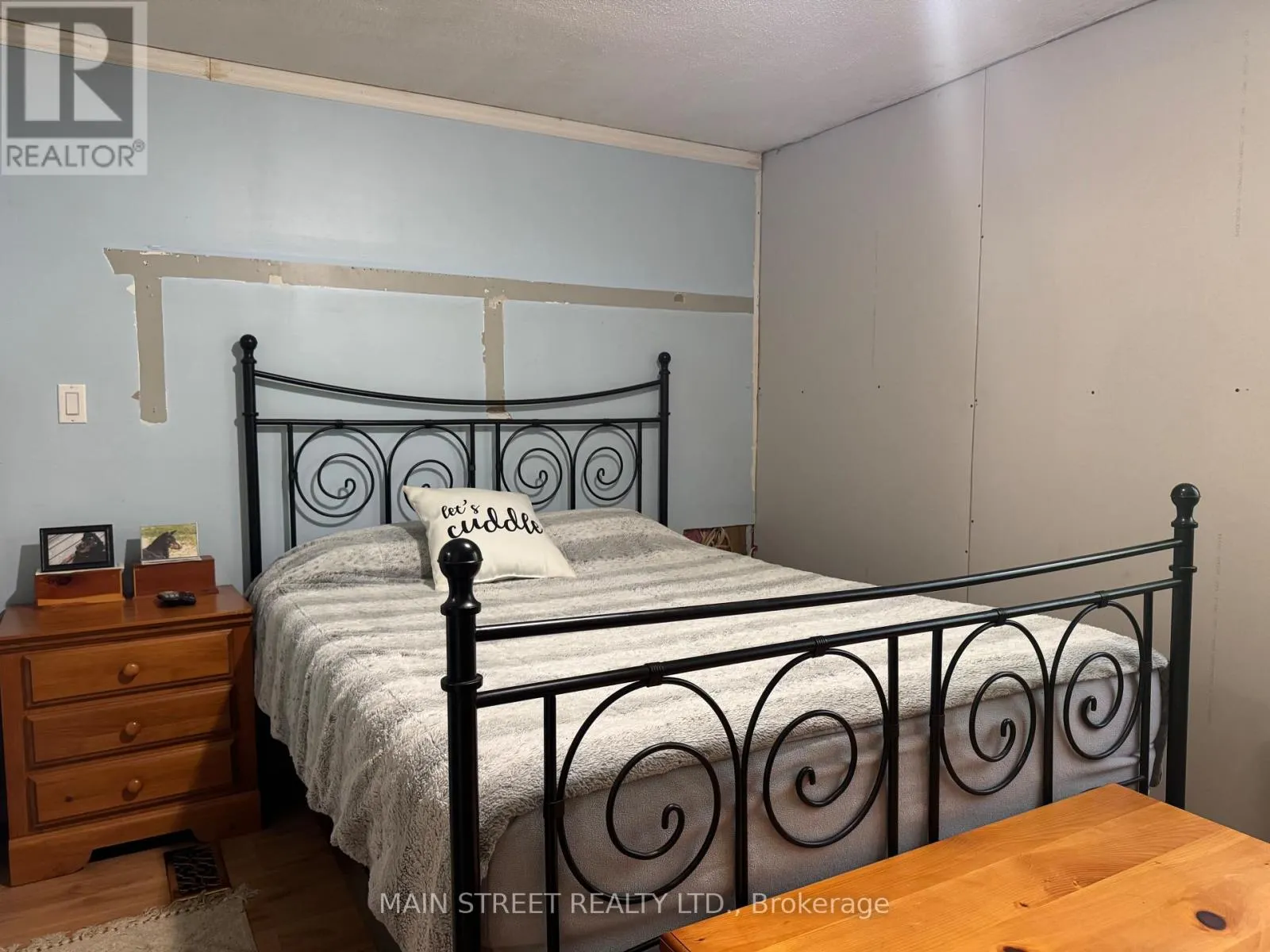 21 - 1007 RACOON ROAD