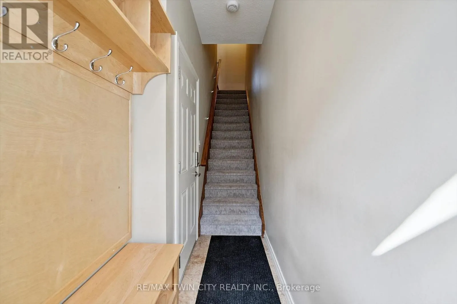 4 CHELTENHAM MEWS