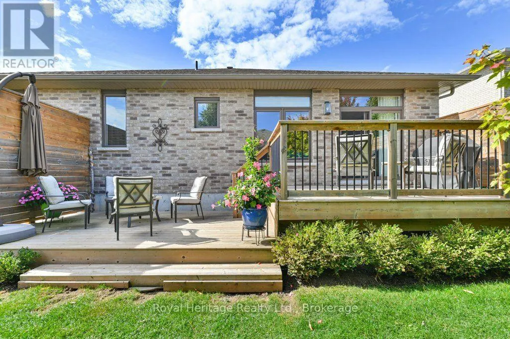 54 HUMMINGBIRD DRIVE