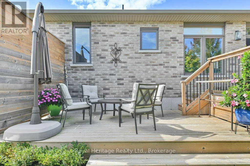54 HUMMINGBIRD DRIVE