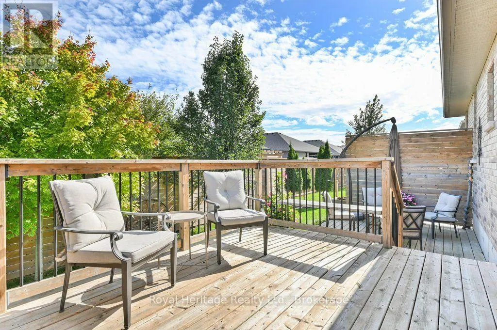 54 HUMMINGBIRD DRIVE