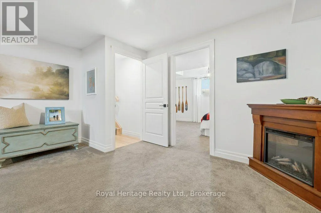54 HUMMINGBIRD DRIVE