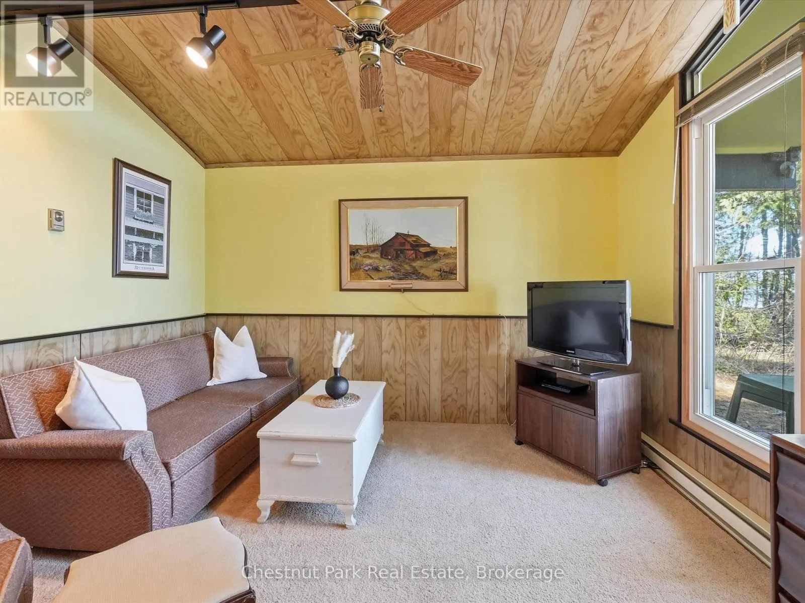 1087 GLENMOUNT ROAD