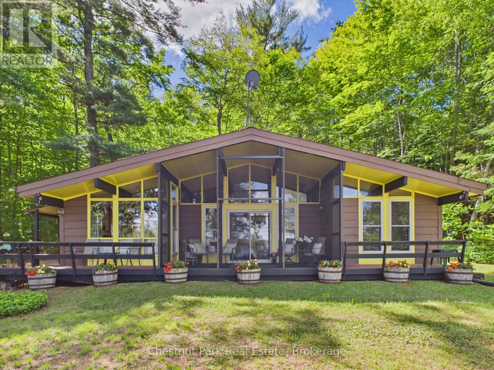 1087 GLENMOUNT ROAD