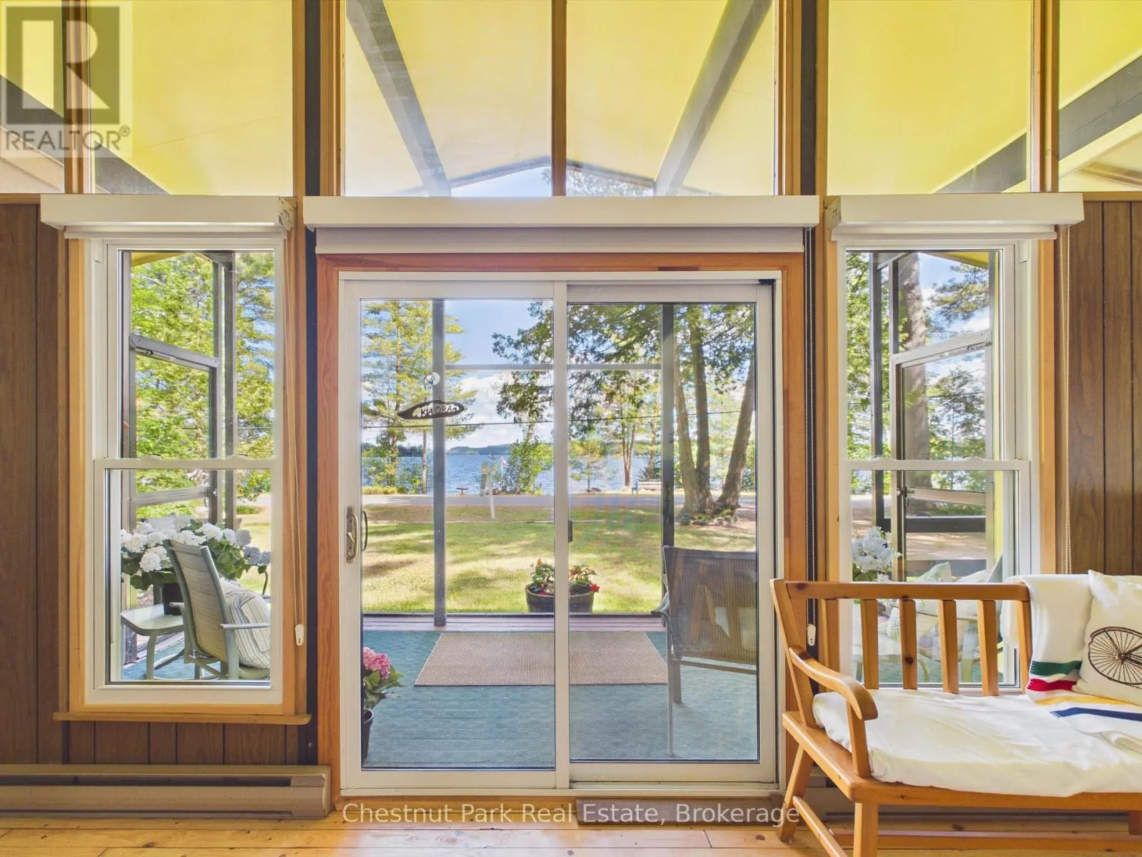 1087 GLENMOUNT ROAD
