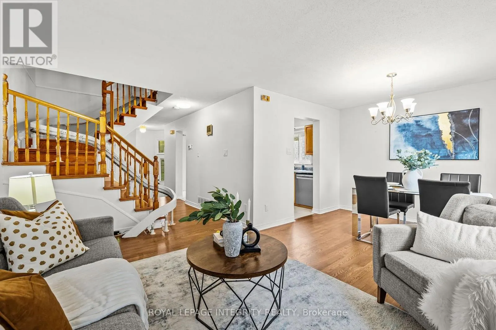 26 ASTORIA CRESCENT