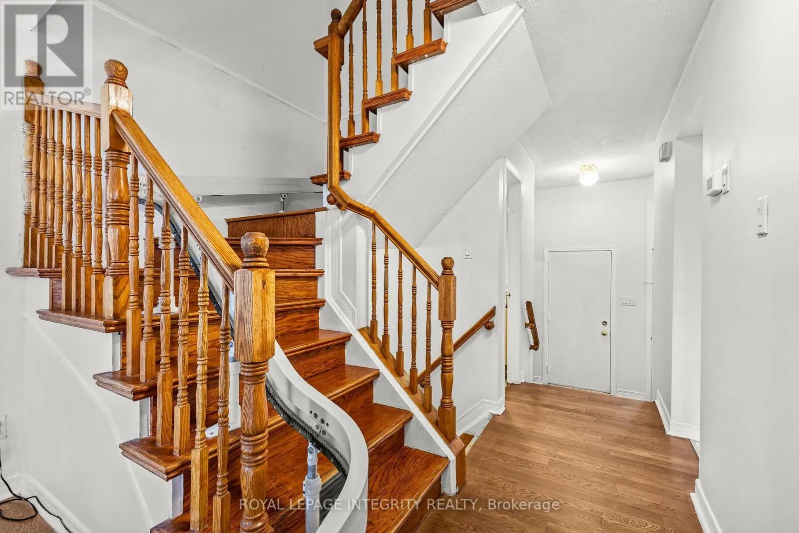 26 ASTORIA CRESCENT