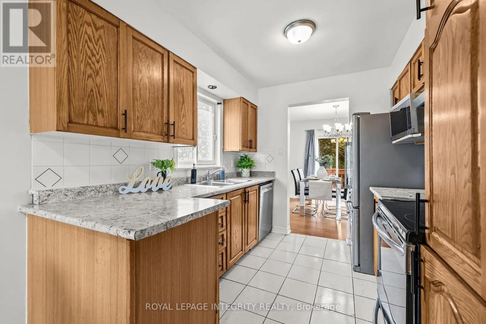 26 ASTORIA CRESCENT