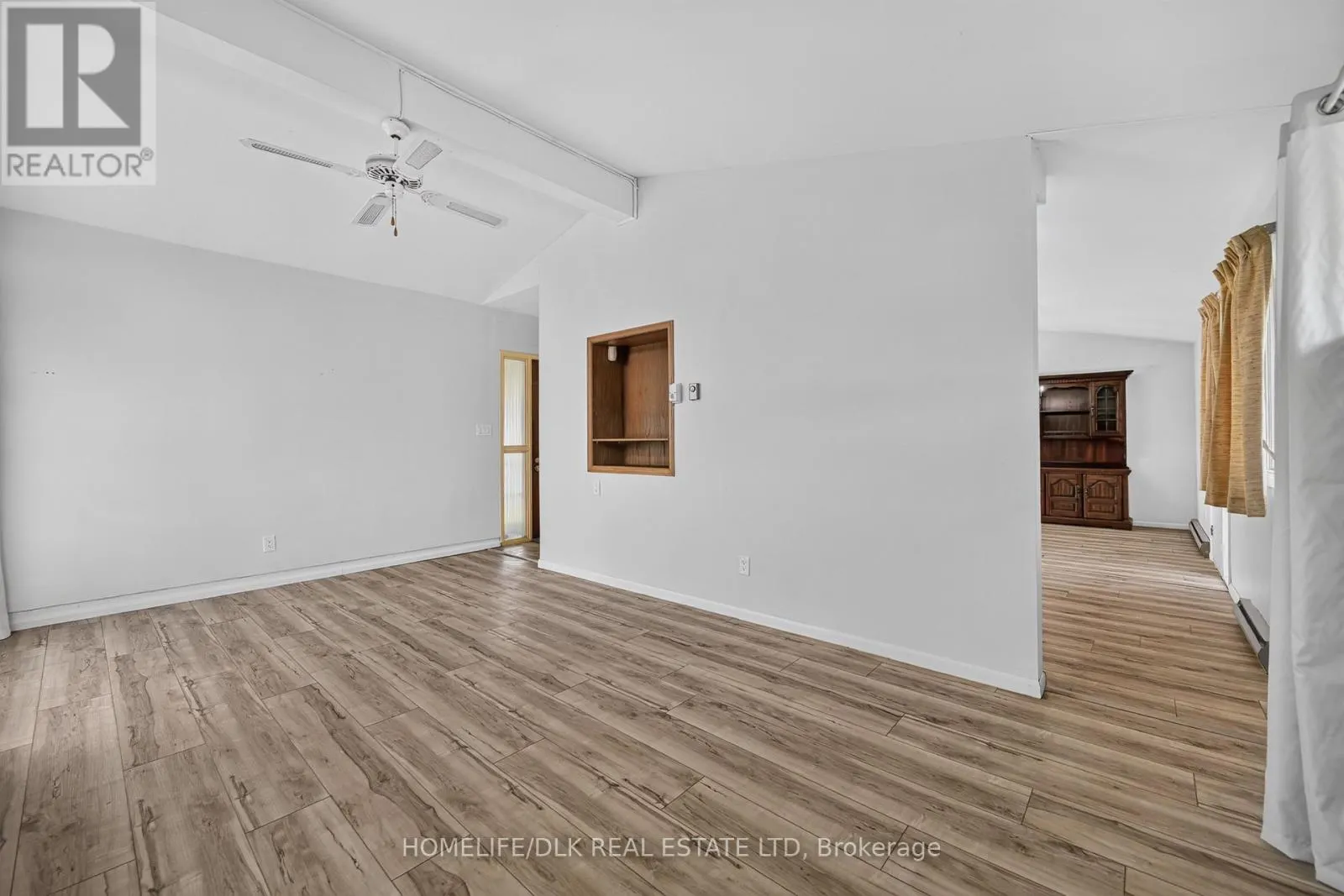 961 MASSIE DRIVE W