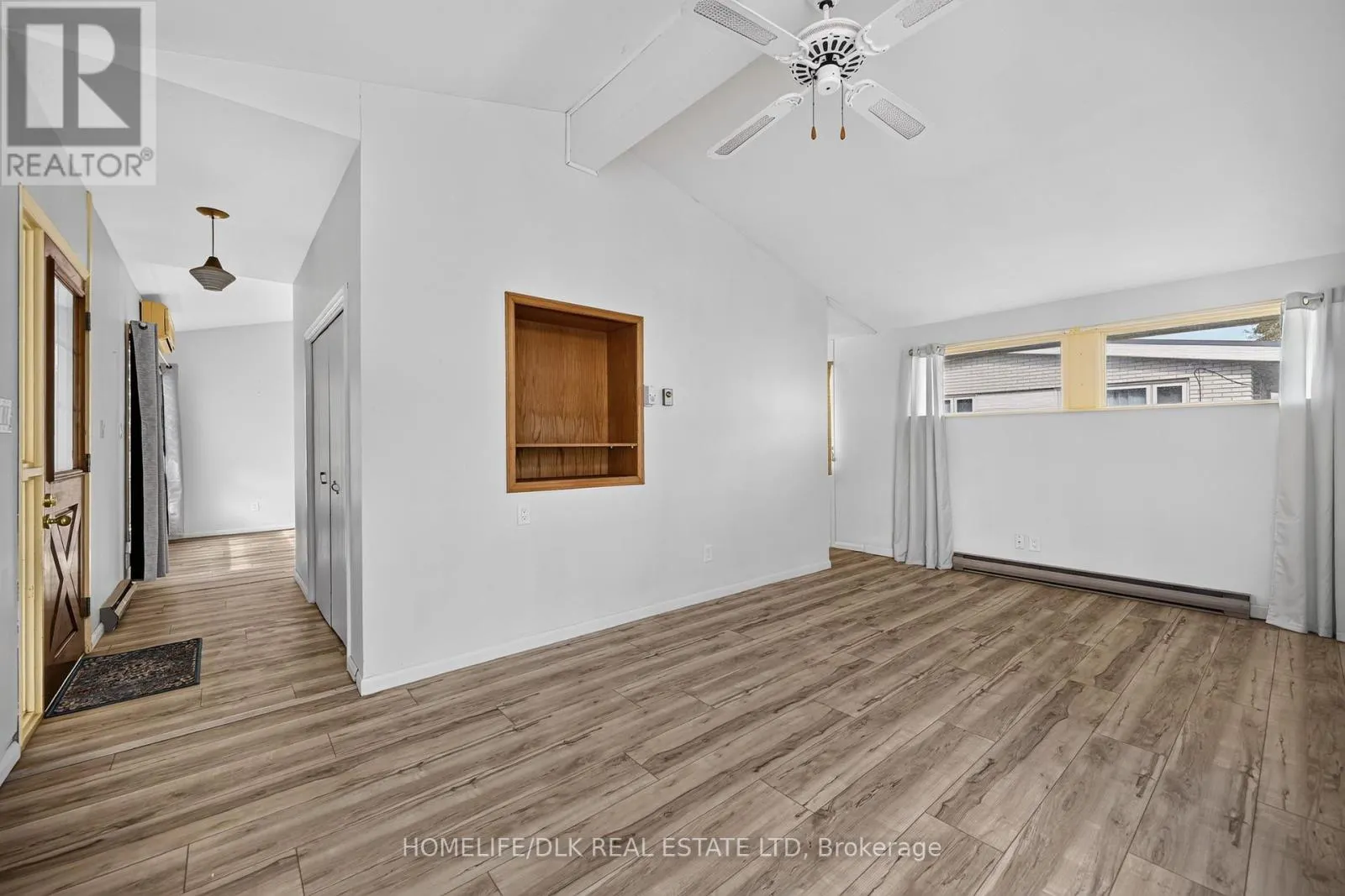 961 MASSIE DRIVE W