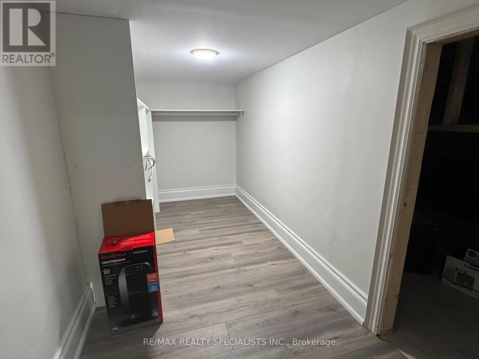8619 CHICKORY TRAIL