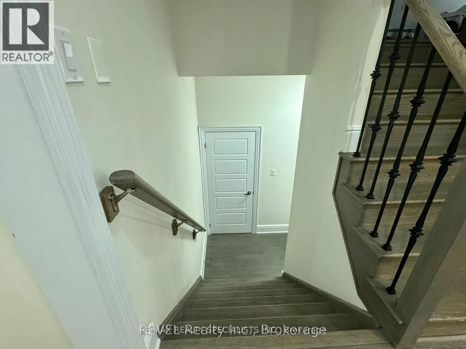 8619 CHICKORY TRAIL