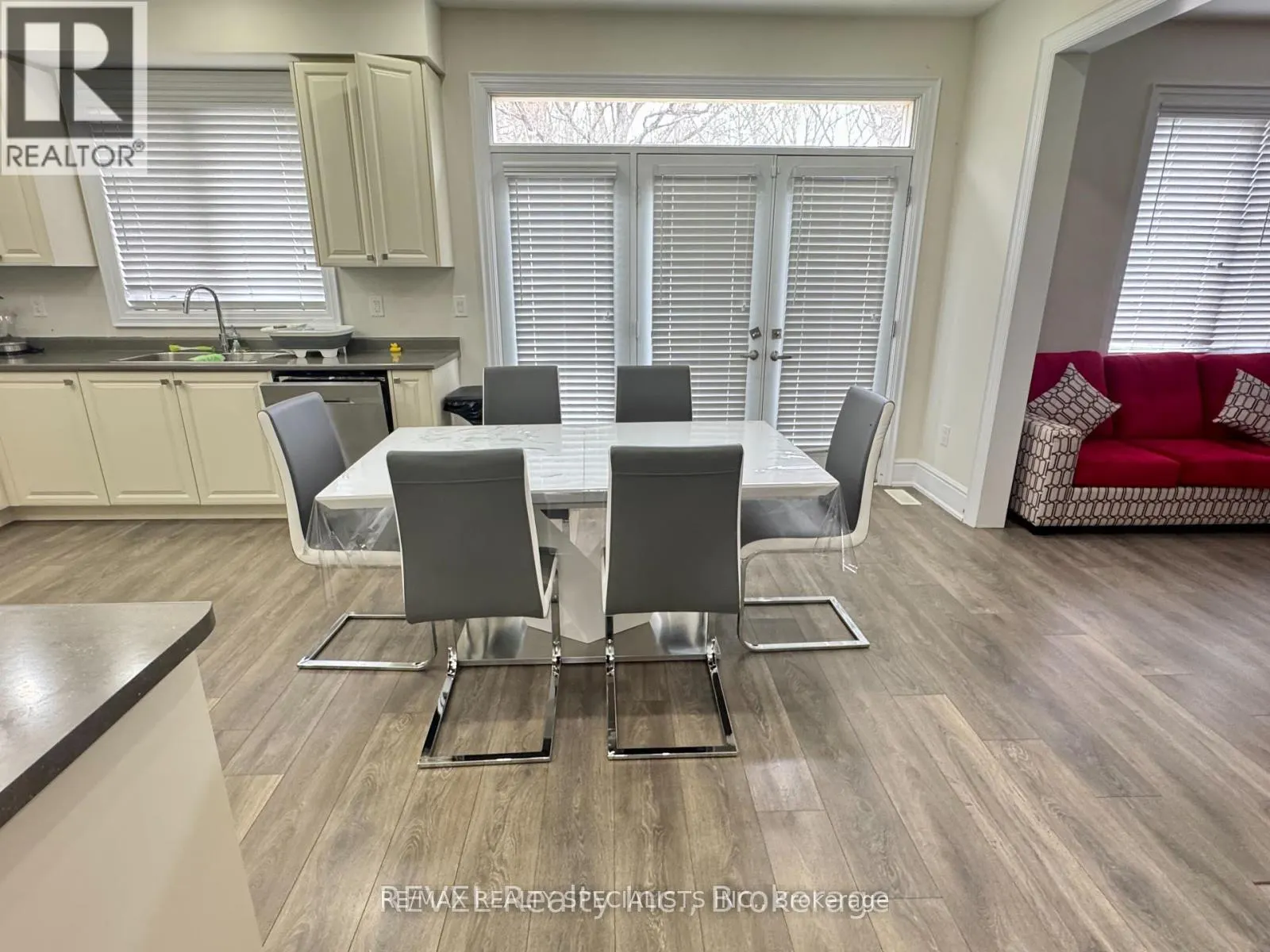 8619 CHICKORY TRAIL