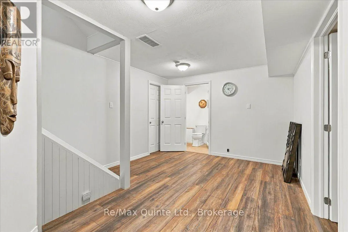 11 HURON LANE