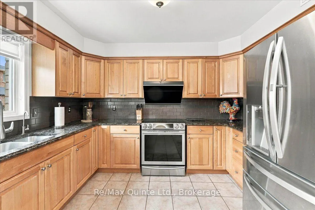11 HURON LANE