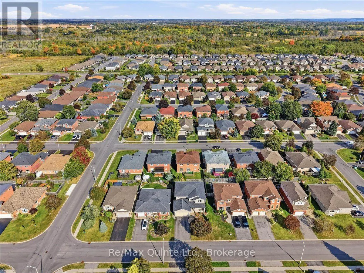 11 HURON LANE