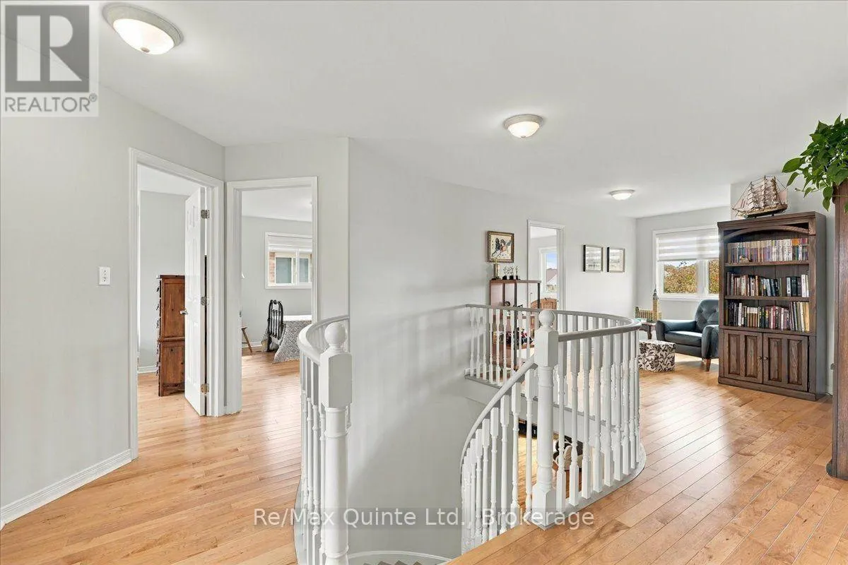 11 HURON LANE