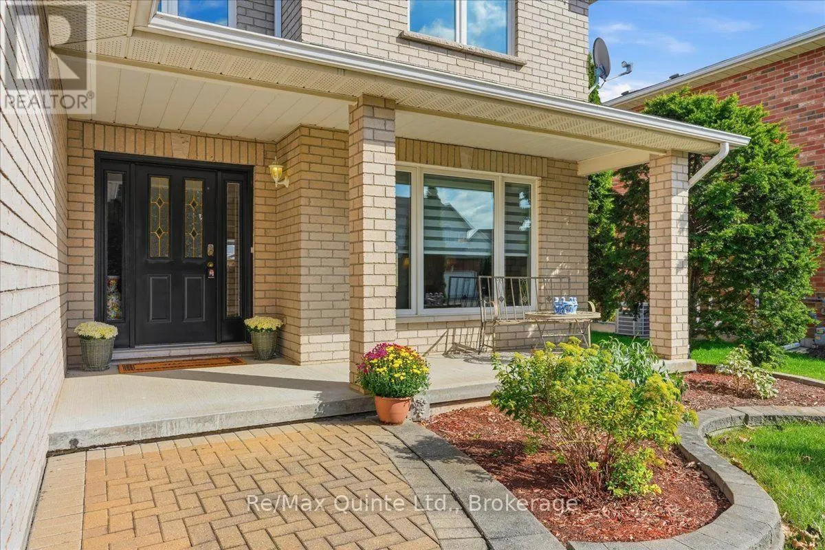 11 HURON LANE