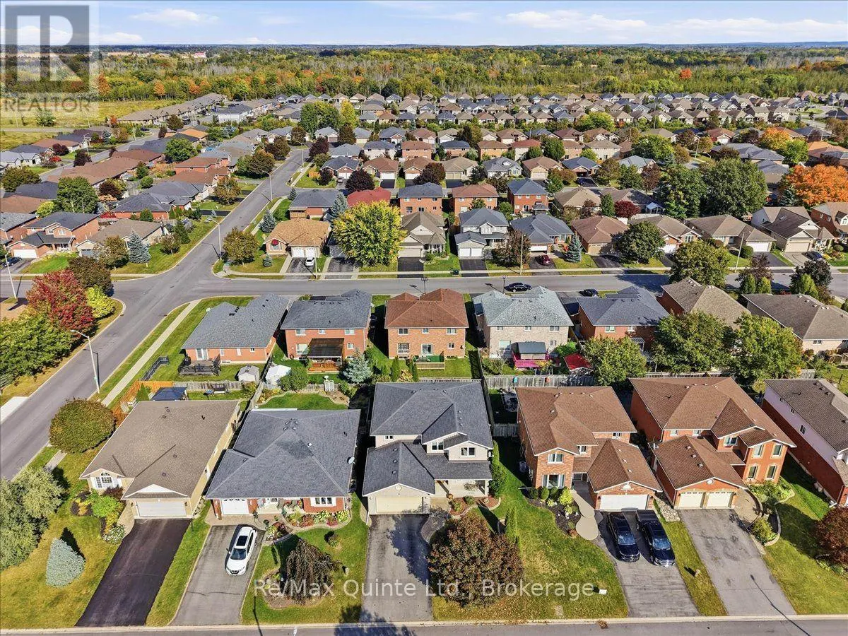 11 HURON LANE