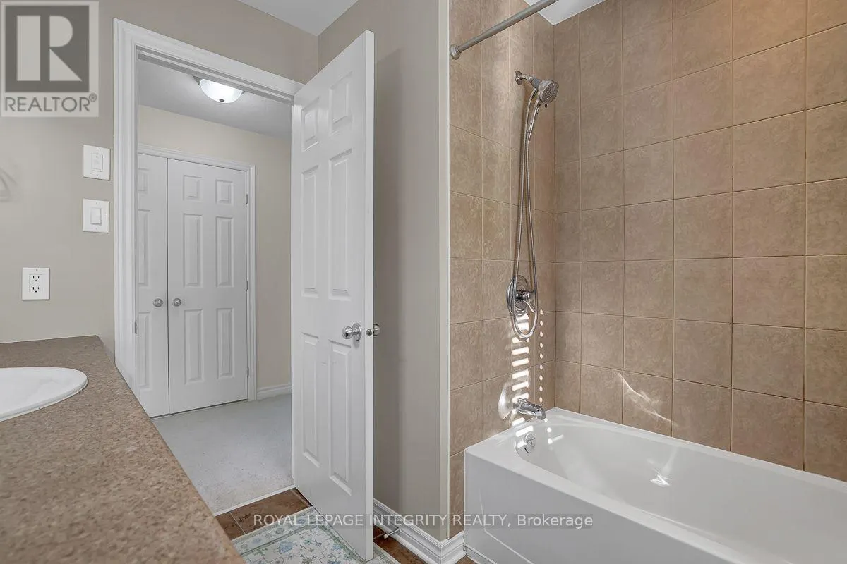 161 MOJAVE CRESCENT