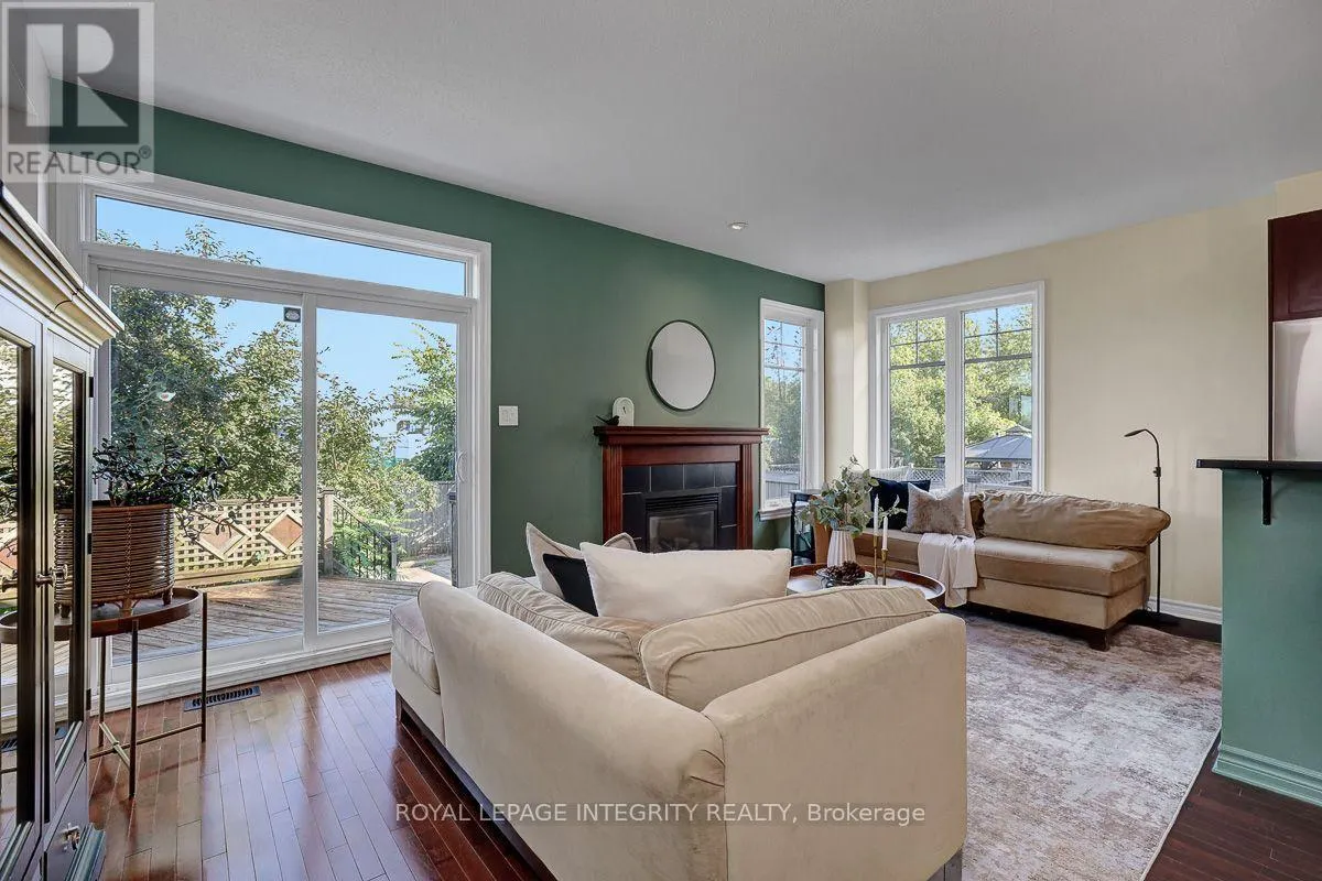 161 MOJAVE CRESCENT