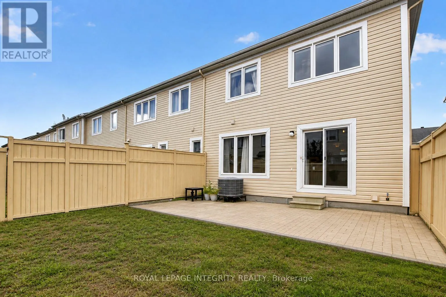 414 MEADOWHAWK CRESCENT