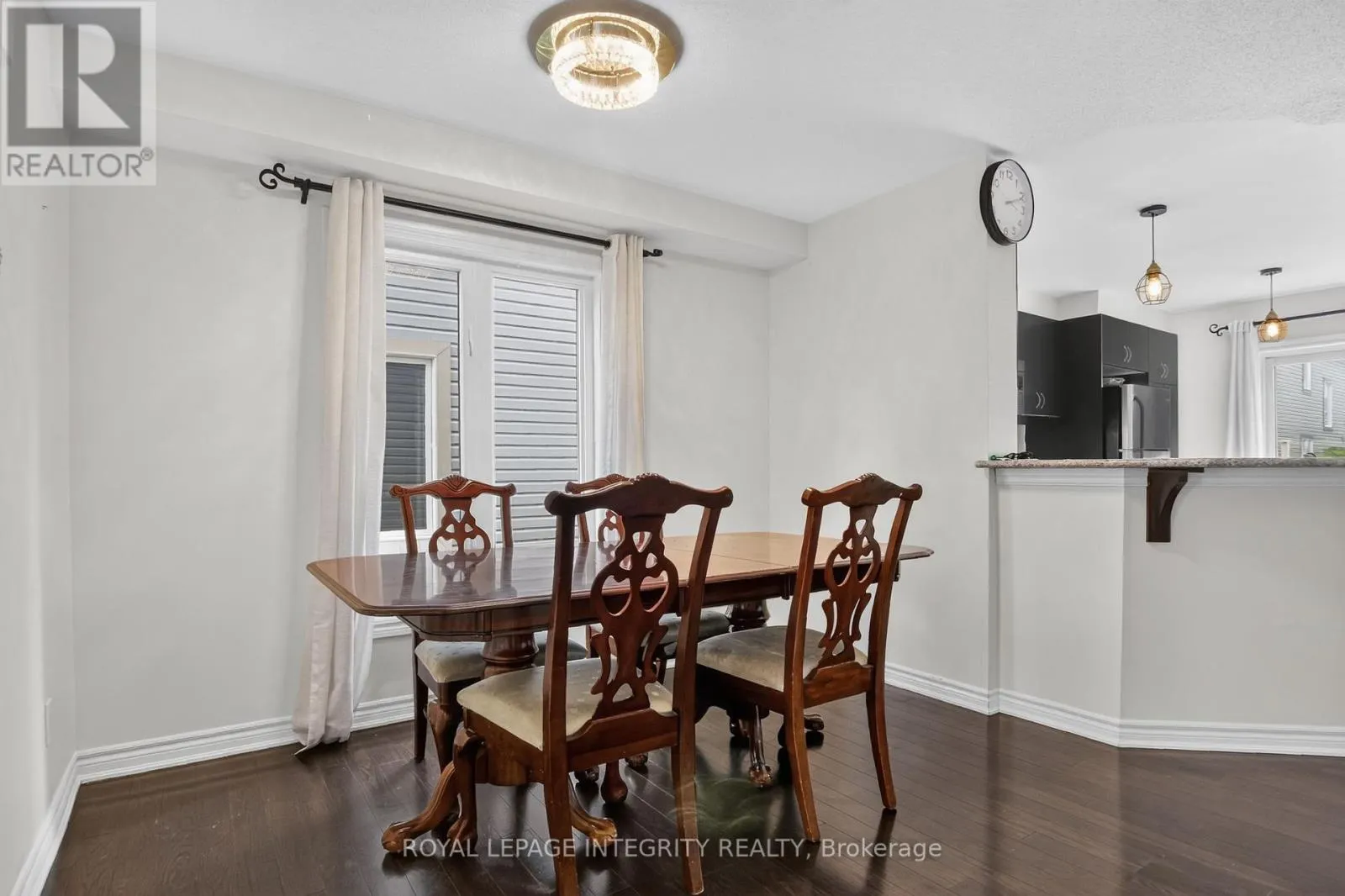 414 MEADOWHAWK CRESCENT