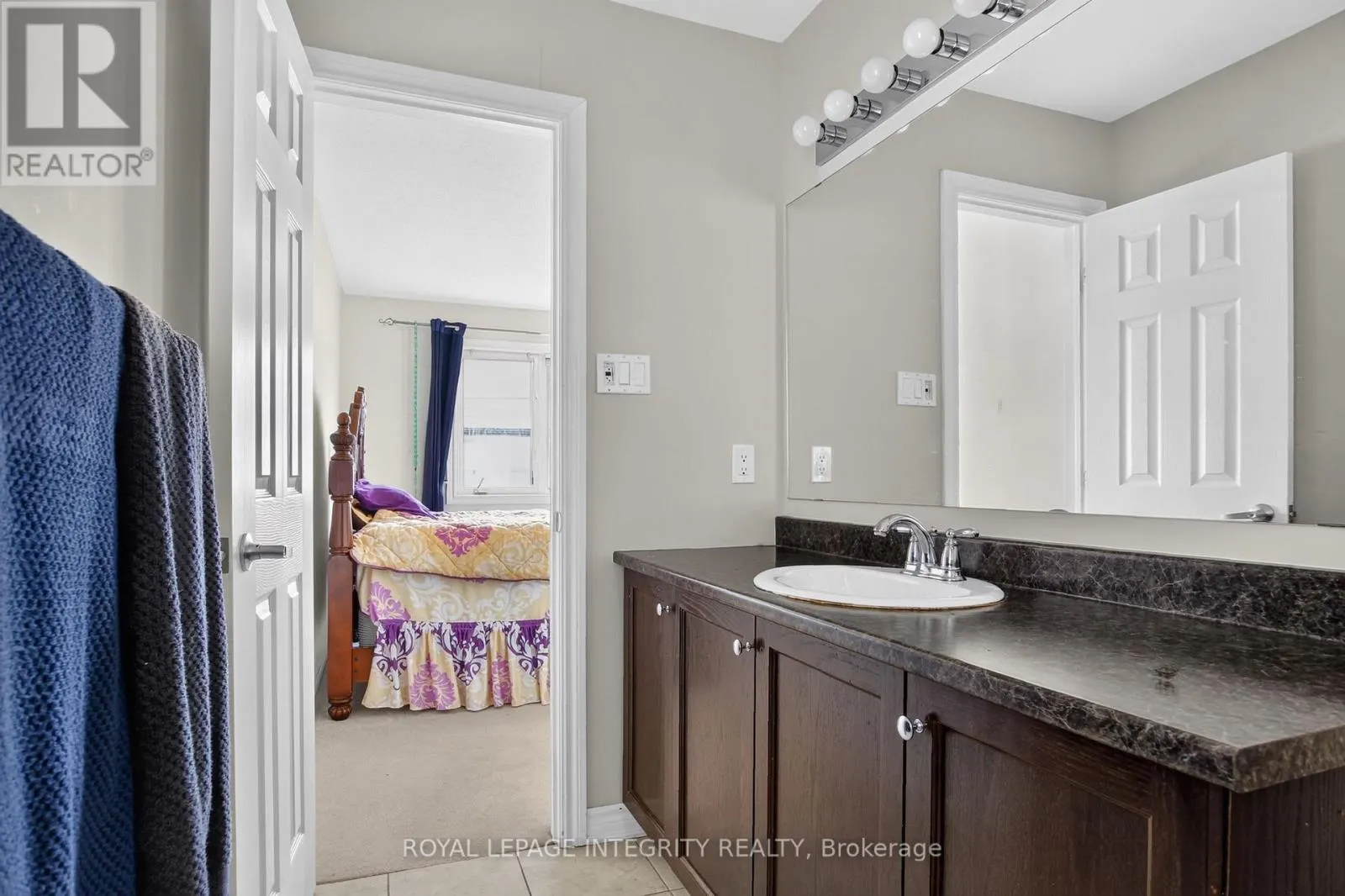 414 MEADOWHAWK CRESCENT