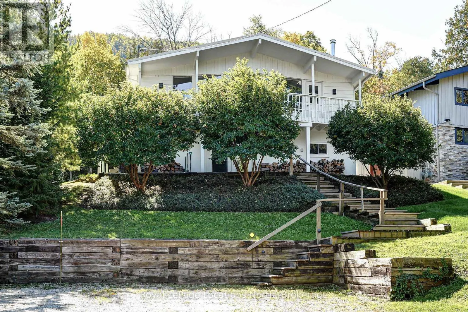27 - 102 WENSLEY DRIVE #27