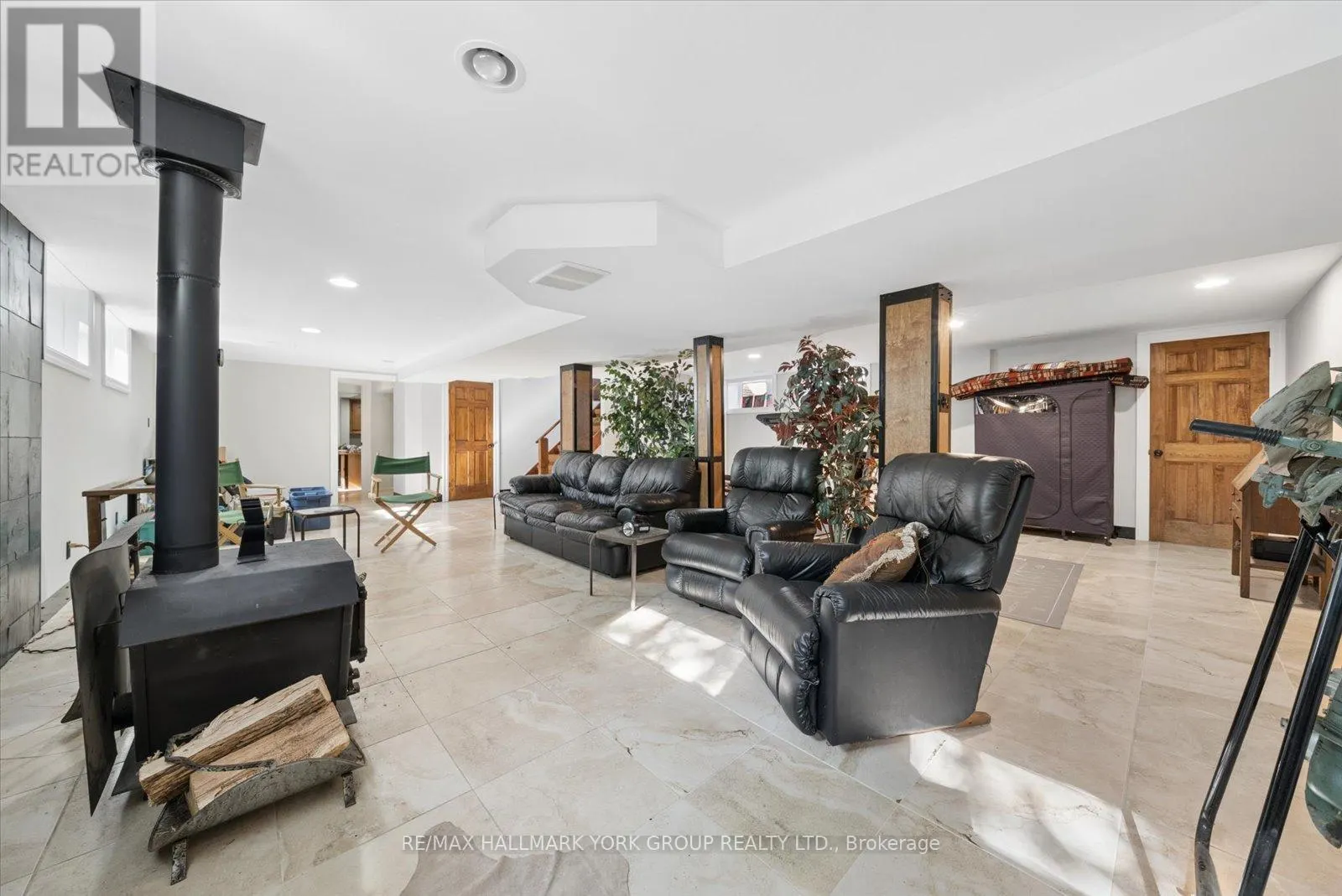 102 ALBERT STREET