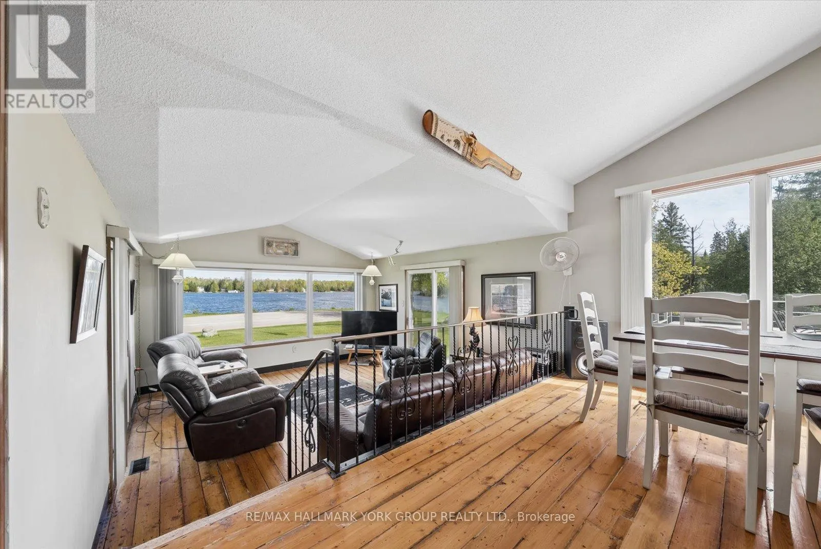 102 ALBERT STREET