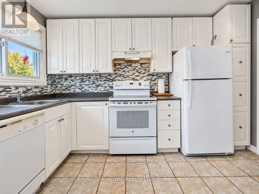 125 SNELGROVE DRIVE