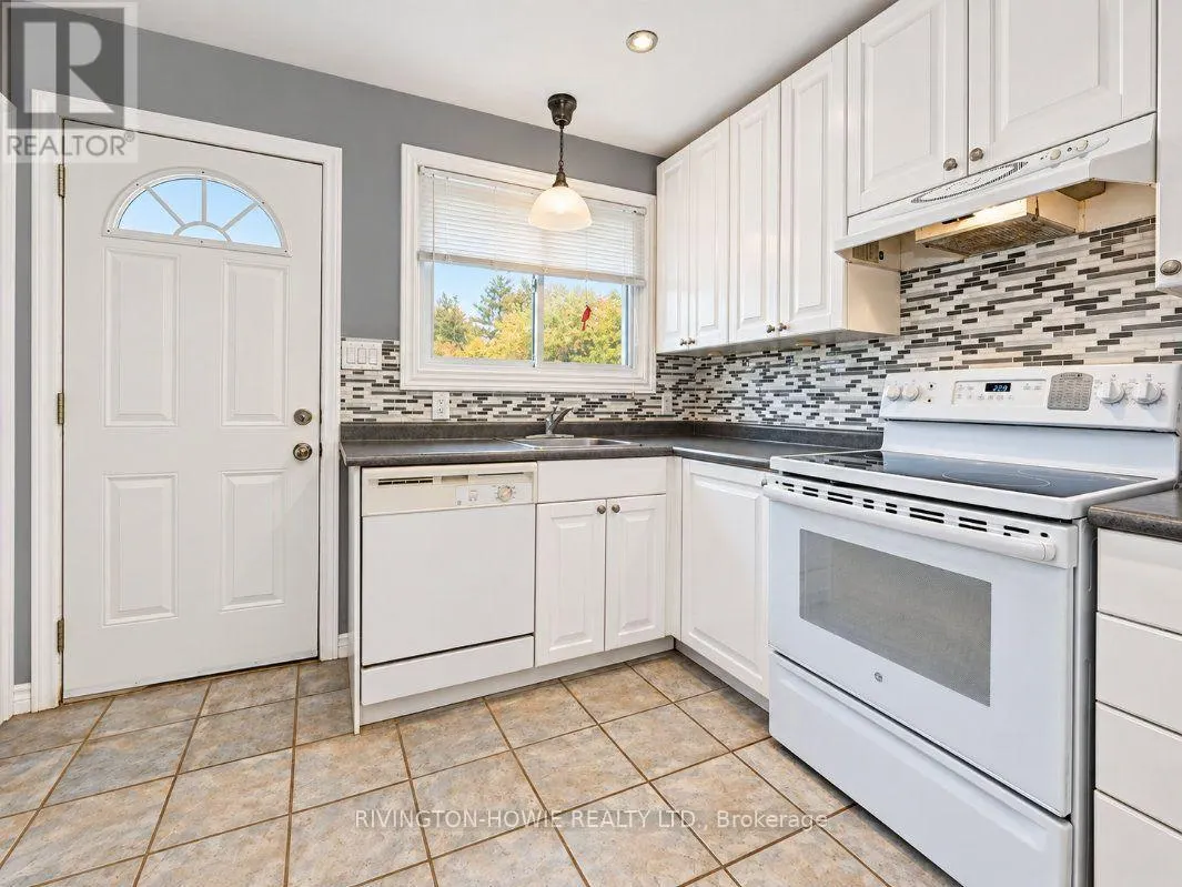 125 SNELGROVE DRIVE