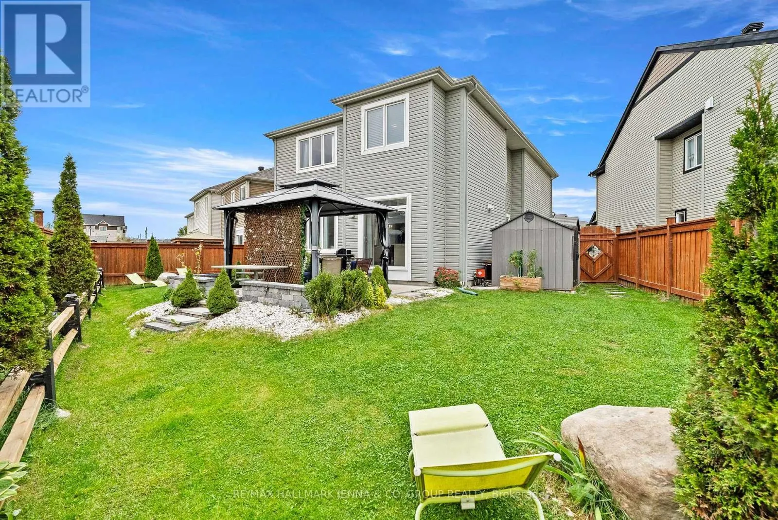 803 LOGPERCH CIRCLE