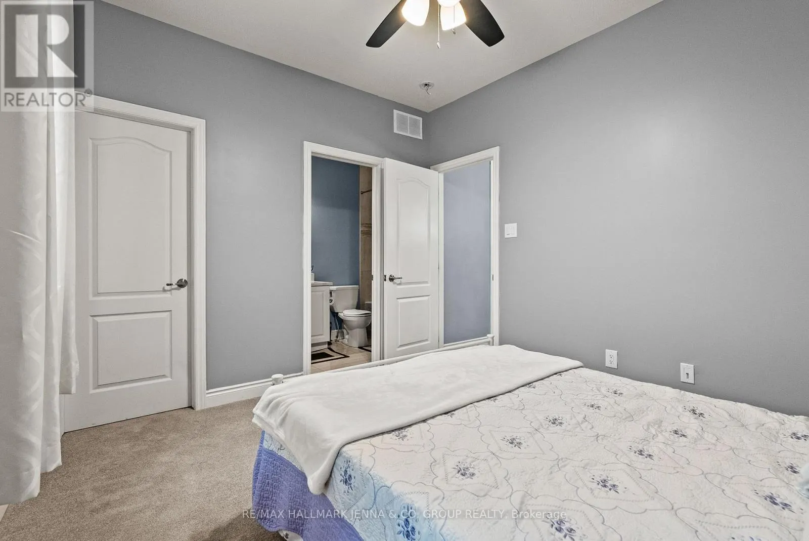 803 LOGPERCH CIRCLE