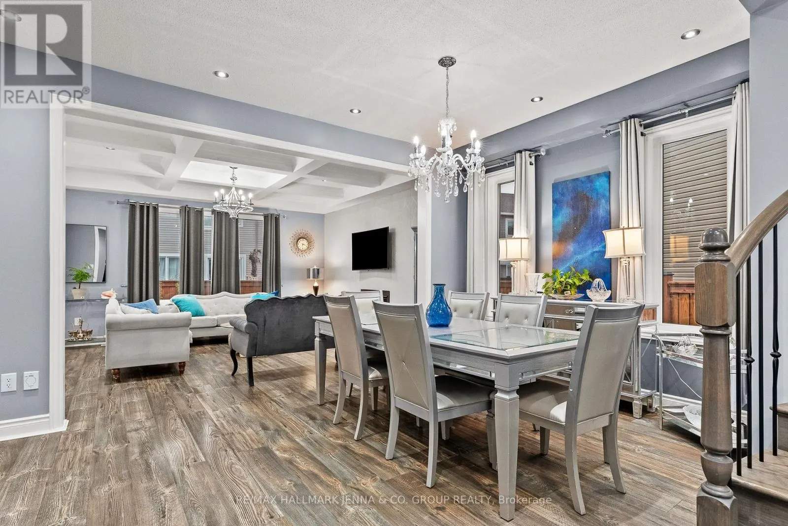 803 LOGPERCH CIRCLE