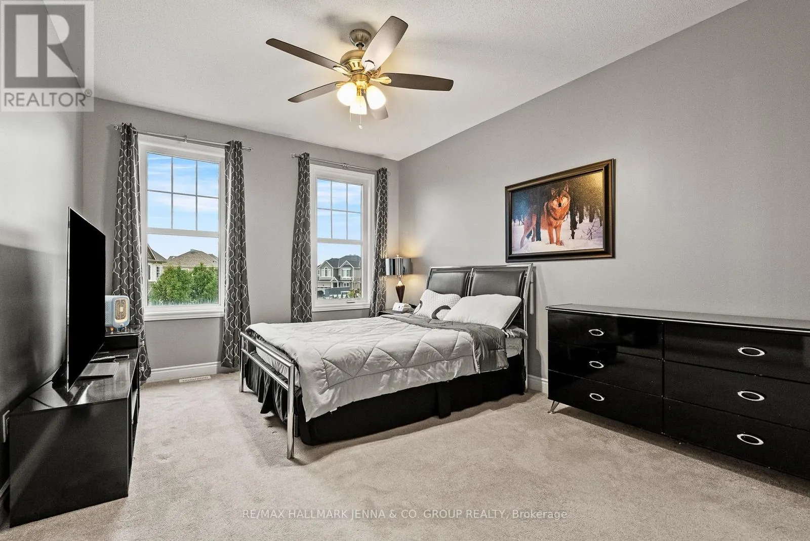 803 LOGPERCH CIRCLE