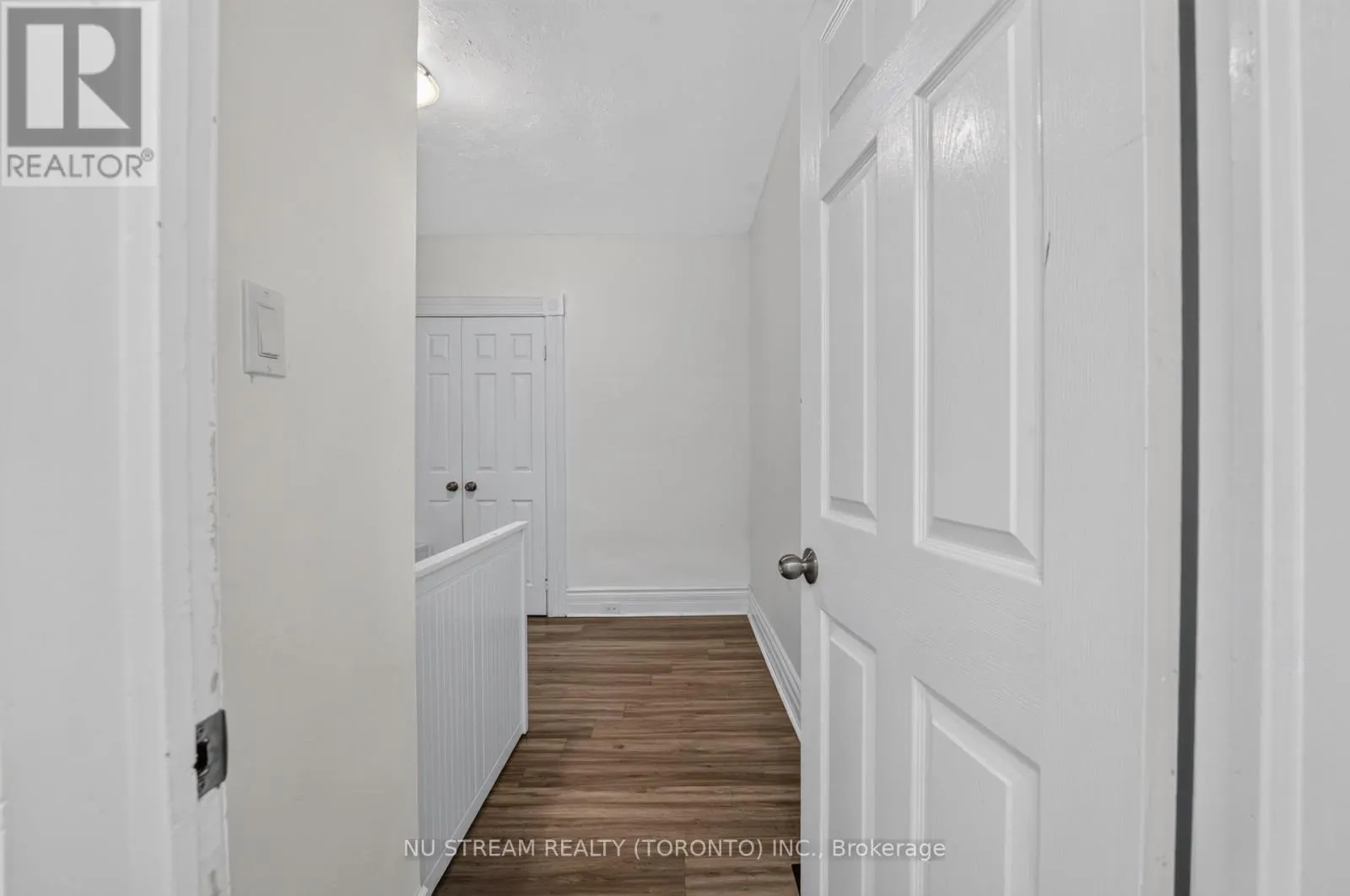 9 MANNING STREET