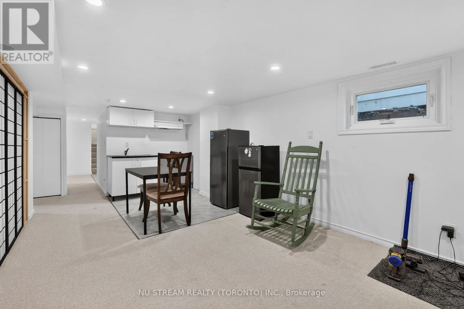 9 MANNING STREET