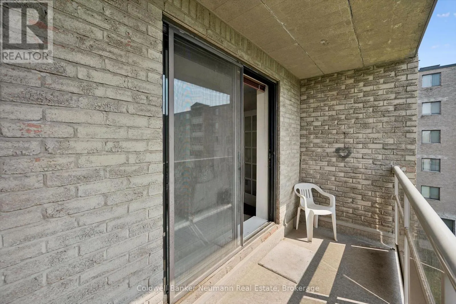 405 - 93 WESTWOOD ROAD #405