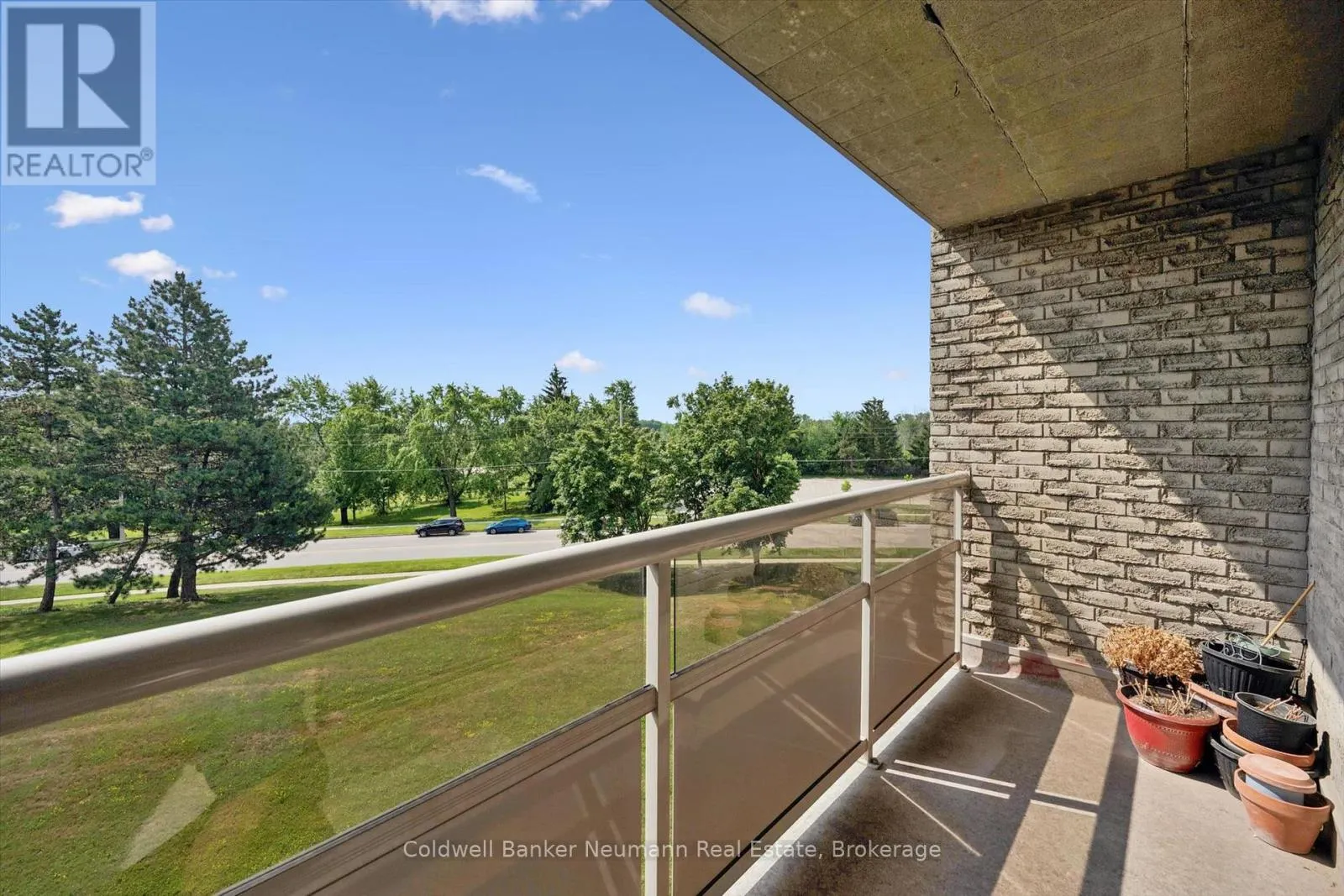 405 - 93 WESTWOOD ROAD #405