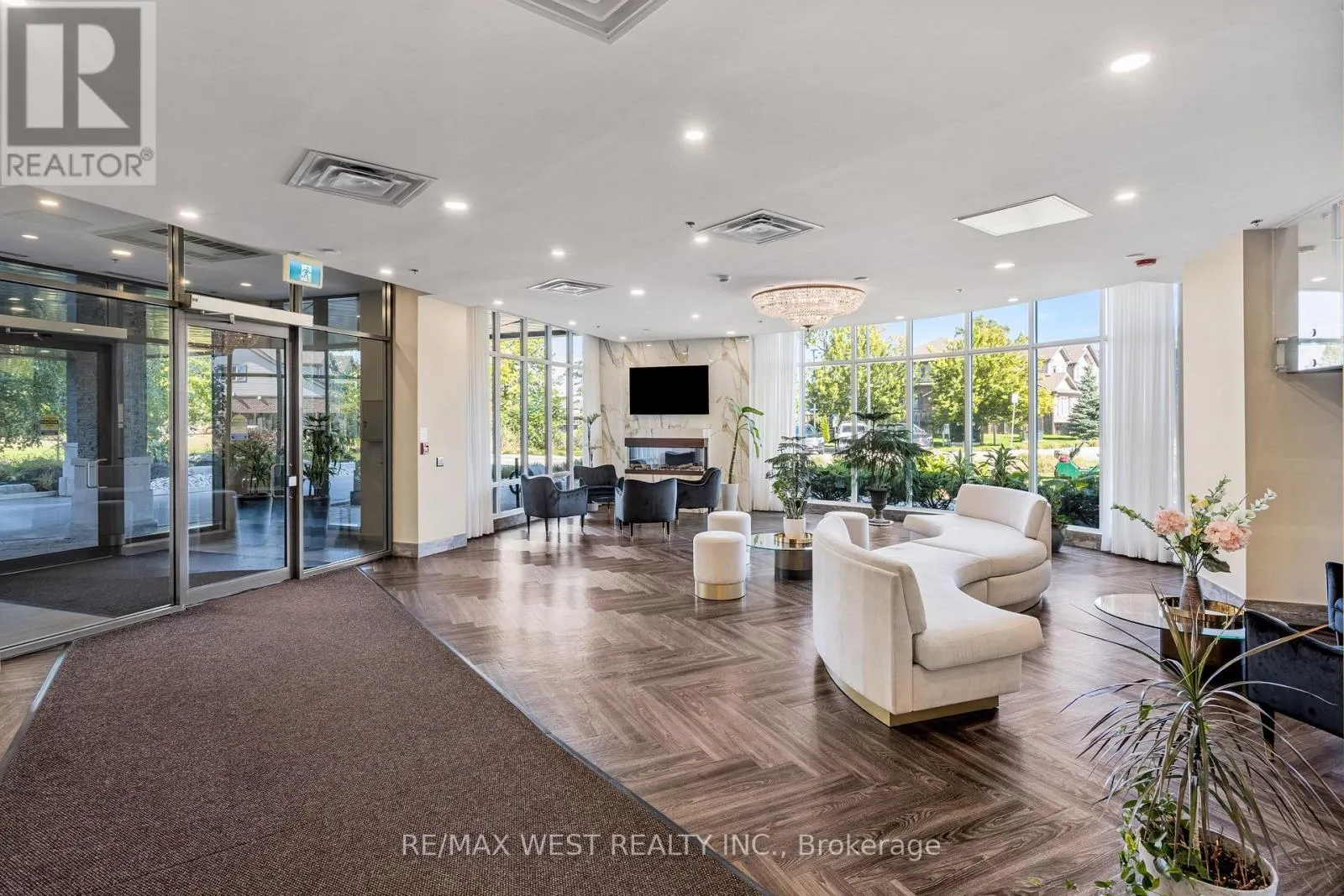 312 - 7711 GREEN VISTA GATE
