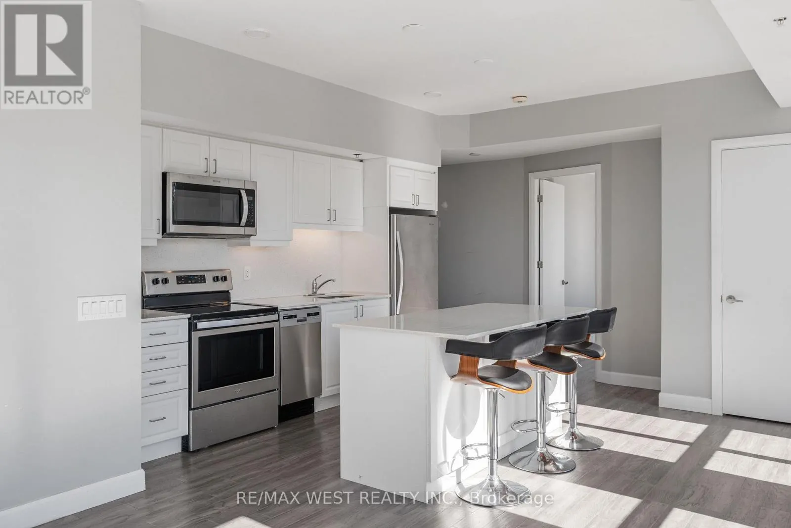 312 - 7711 GREEN VISTA GATE