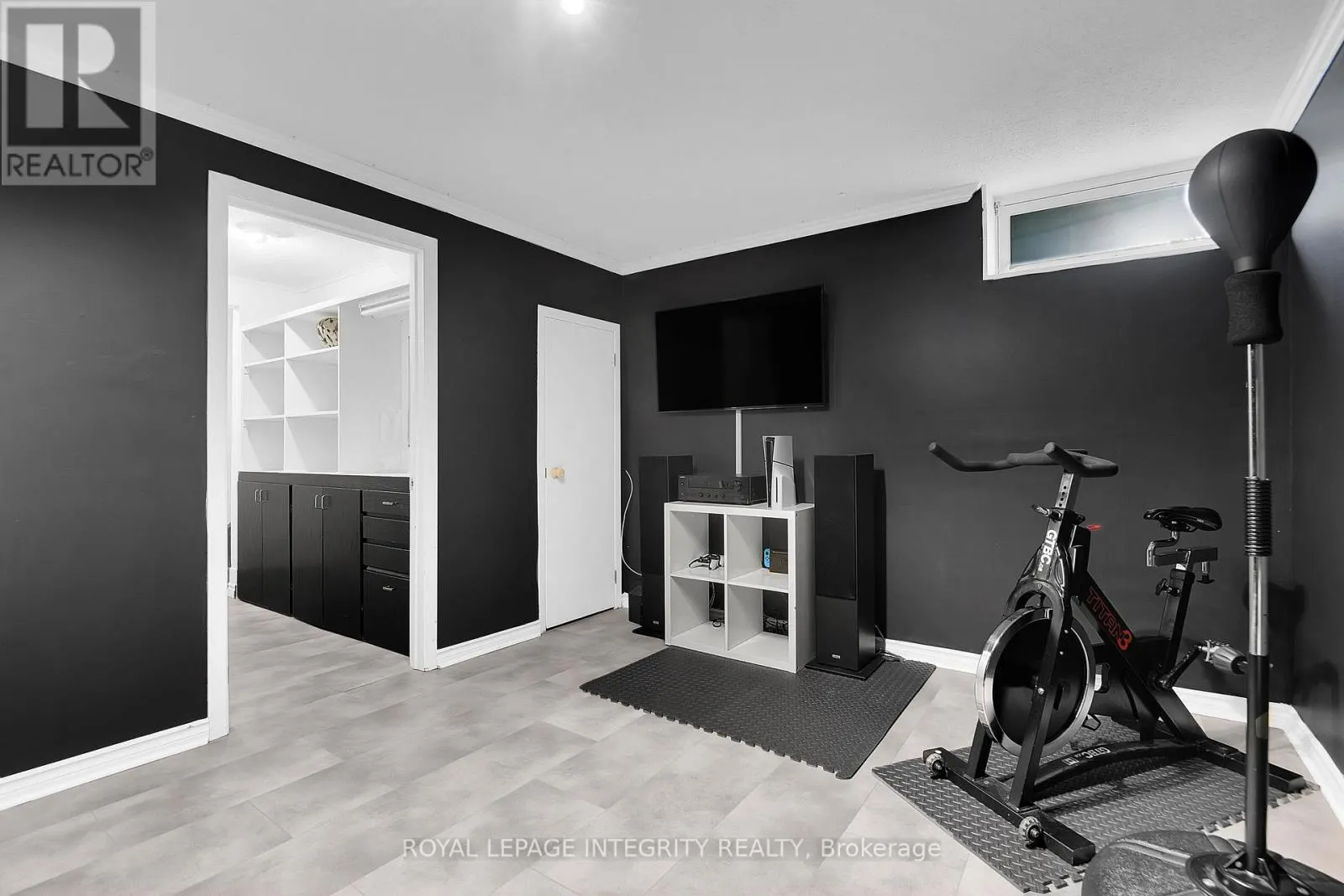 209 SHERWAY DRIVE