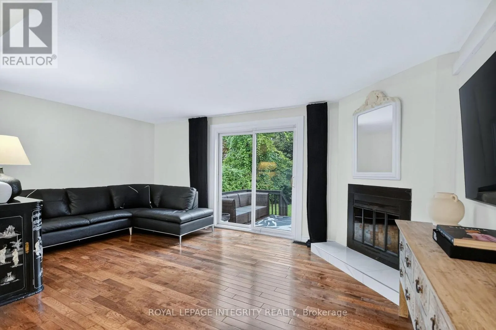 209 SHERWAY DRIVE