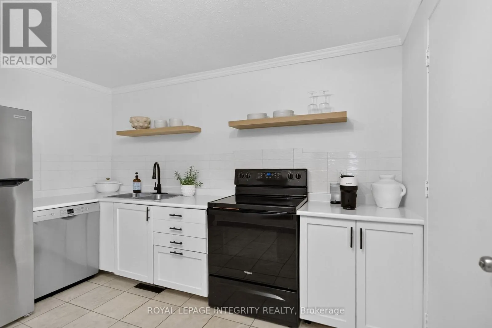 209 SHERWAY DRIVE